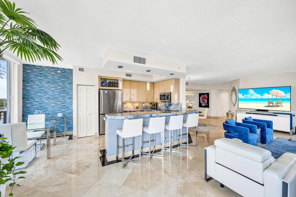 100 S Birch Road - Photo 9