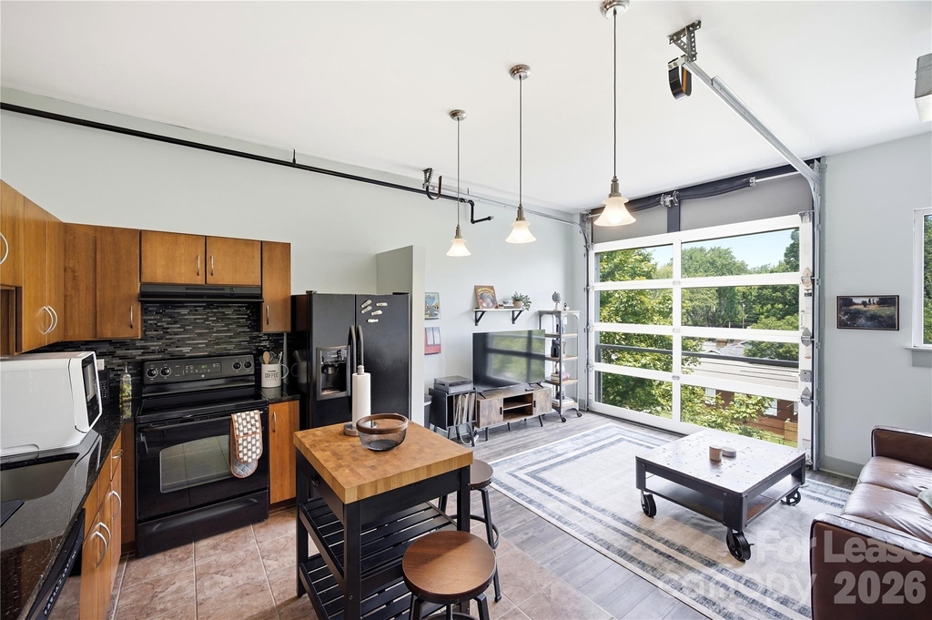 1611 Central Avenue - Photo 4