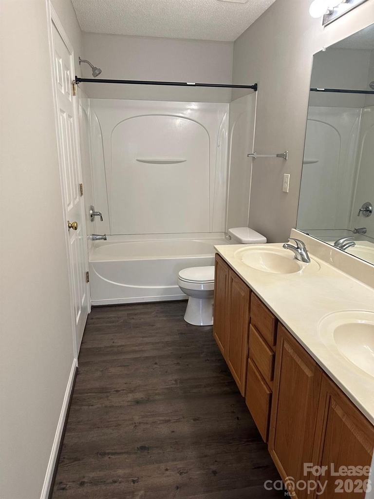 15105 Deshler Court - Photo 17