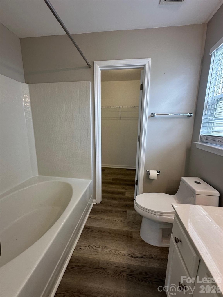 14108 Riding Hill Avenue - Photo 8