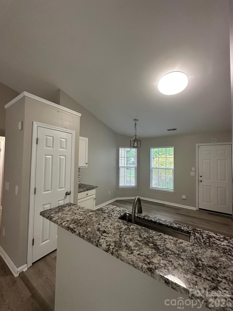 14108 Riding Hill Avenue - Photo 4