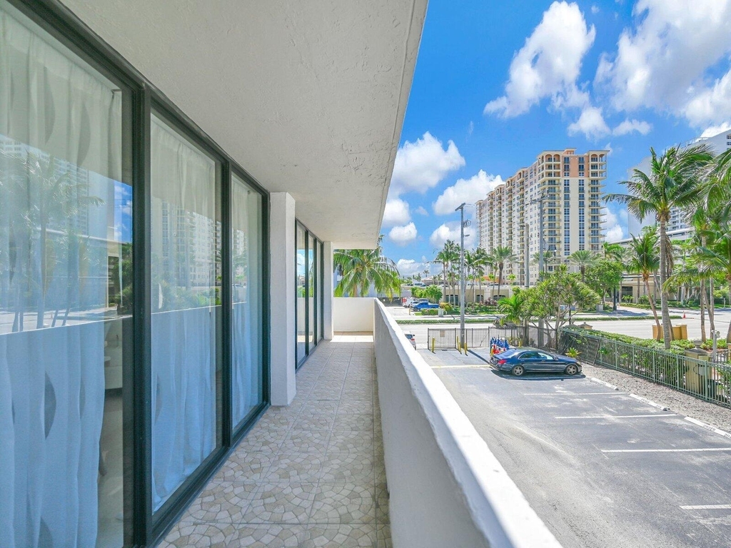 2049 S Ocean Drive - Photo 32