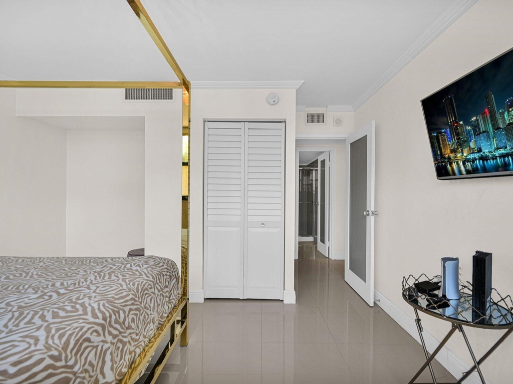 2049 S Ocean Drive - Photo 23