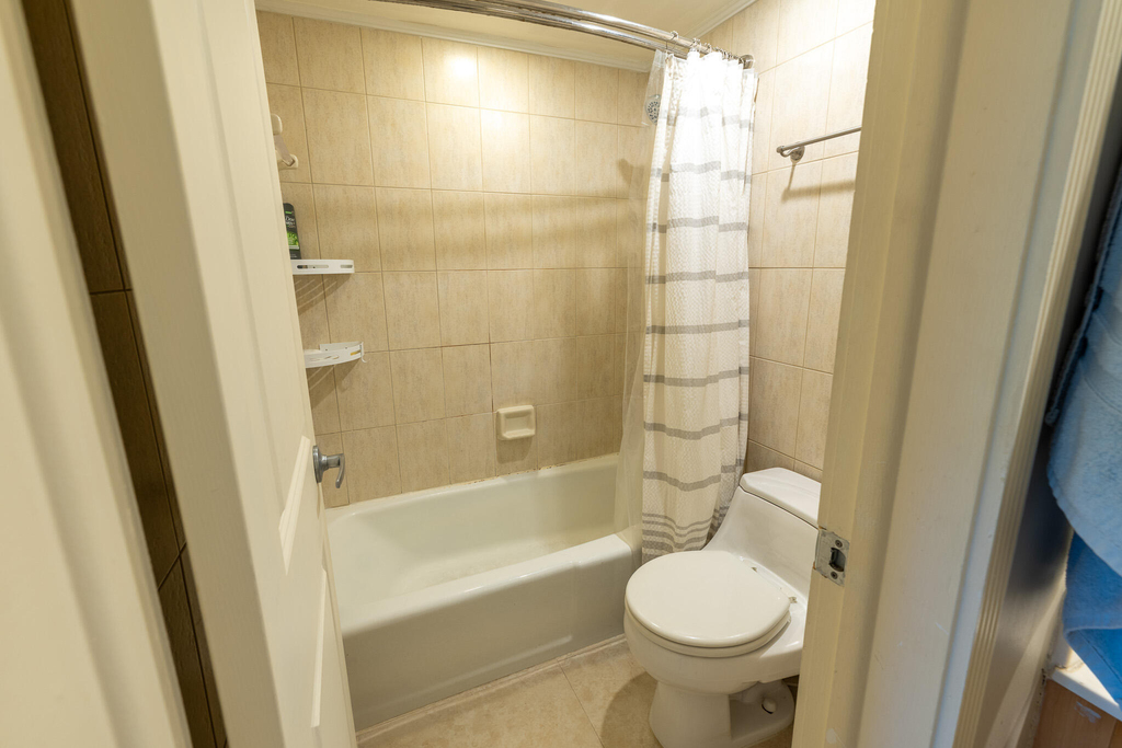 3215 Ne 15th Street - Photo 18