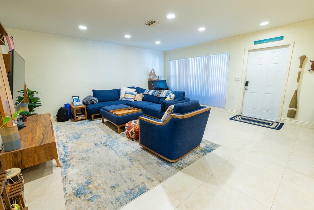 3215 Ne 15th Street - Photo 7