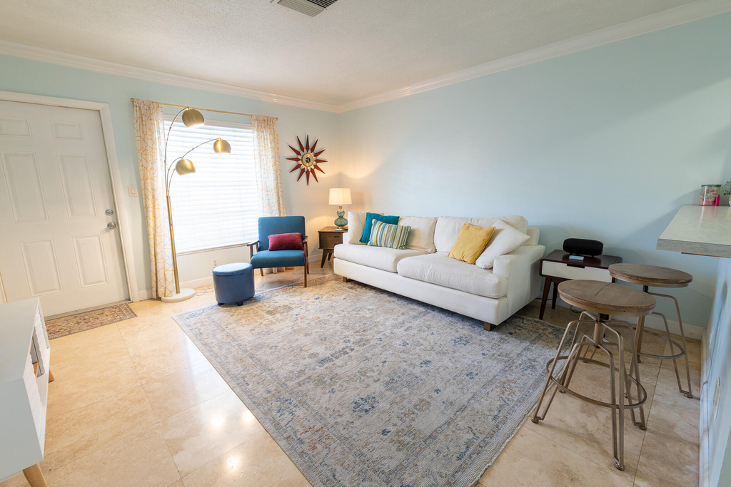 3215 Ne 15th Street - Photo 4