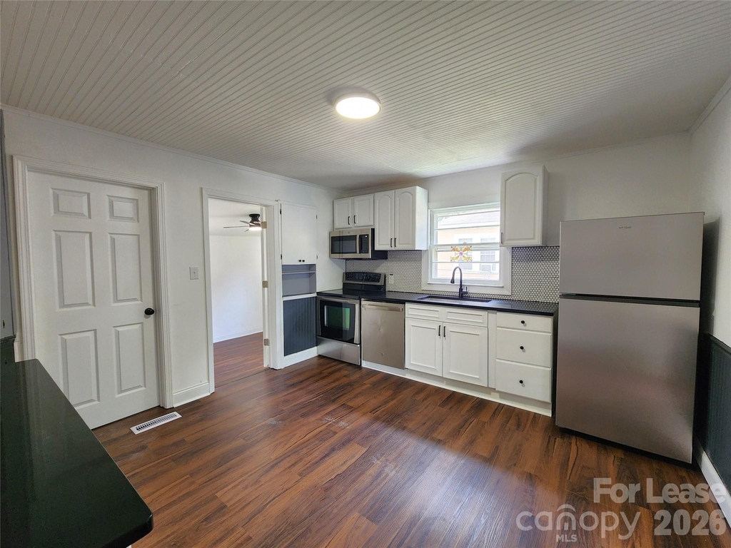 1208 N Juniper Avenue - Photo 4