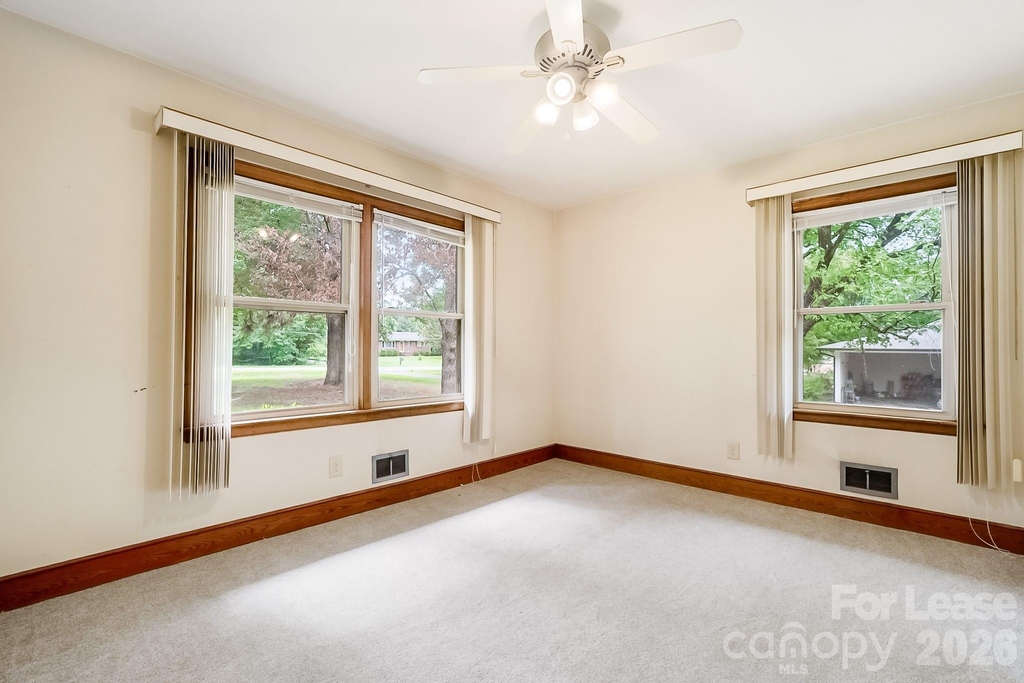 6510 Pleasant Grove Road - Photo 22