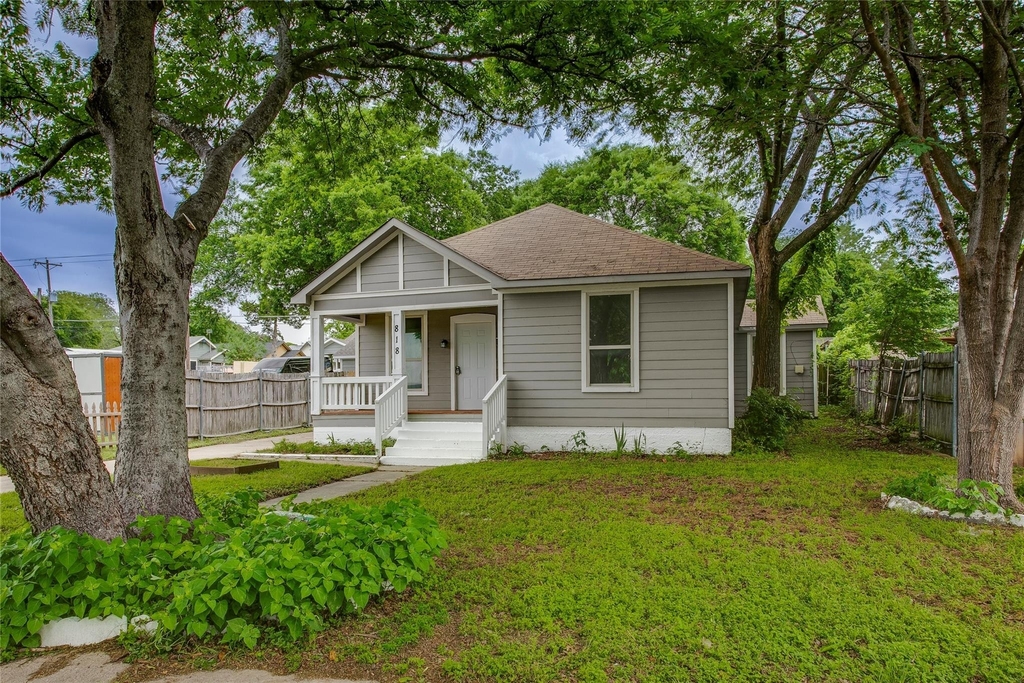 818 E Woodin Boulevard - Photo 5