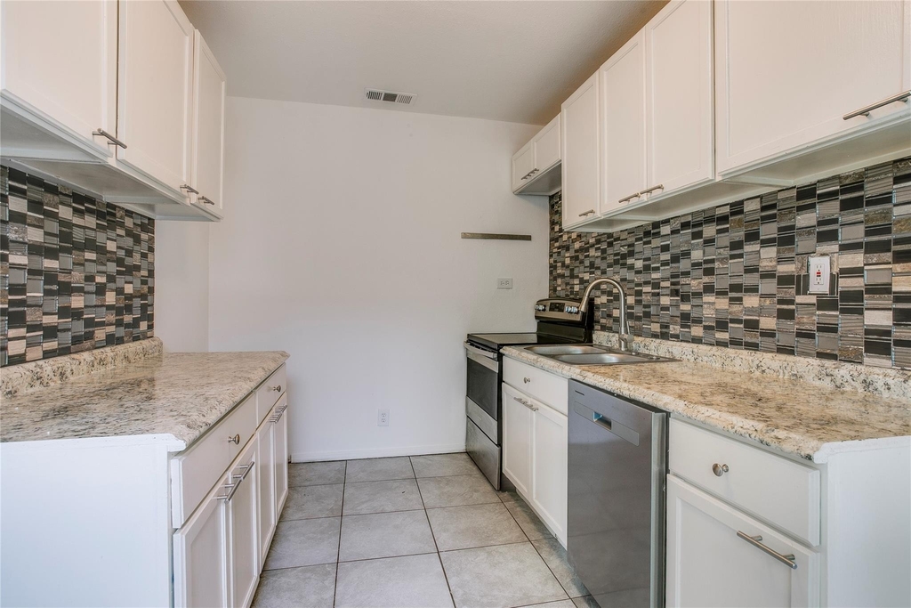 818 E Woodin Boulevard - Photo 17
