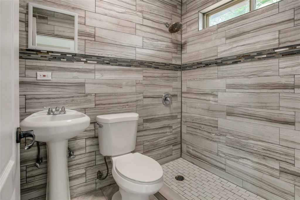 818 E Woodin Boulevard - Photo 24