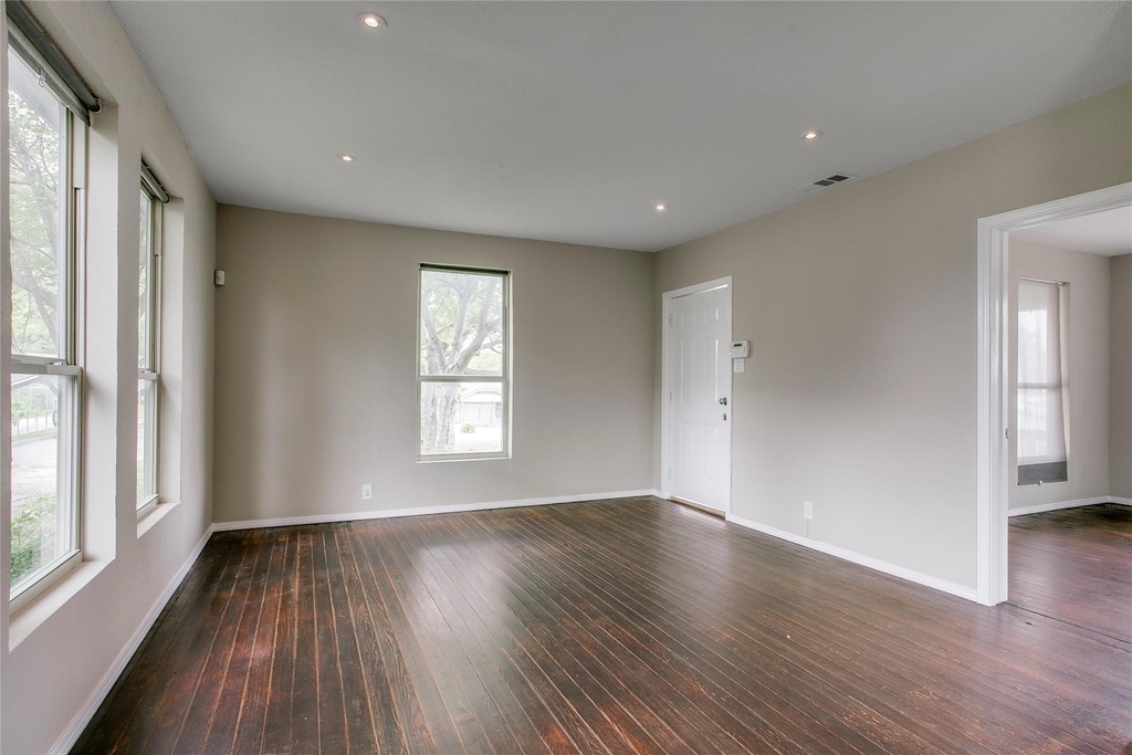 818 E Woodin Boulevard - Photo 11