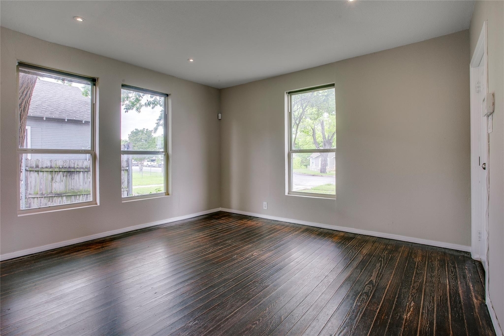 818 E Woodin Boulevard - Photo 10