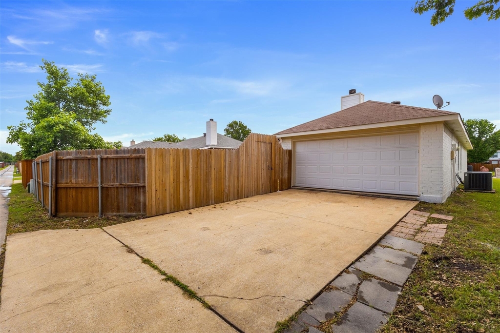 7205 Airline Drive - Photo 25