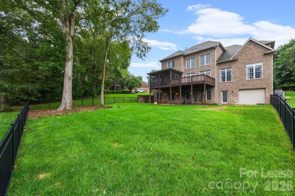 334 Stone Cliff Lane - Photo 35