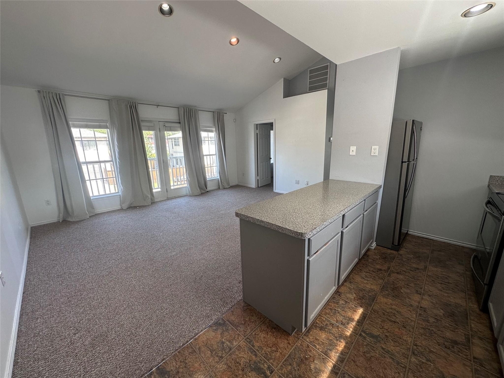 5355 Richard Avenue - Photo 0