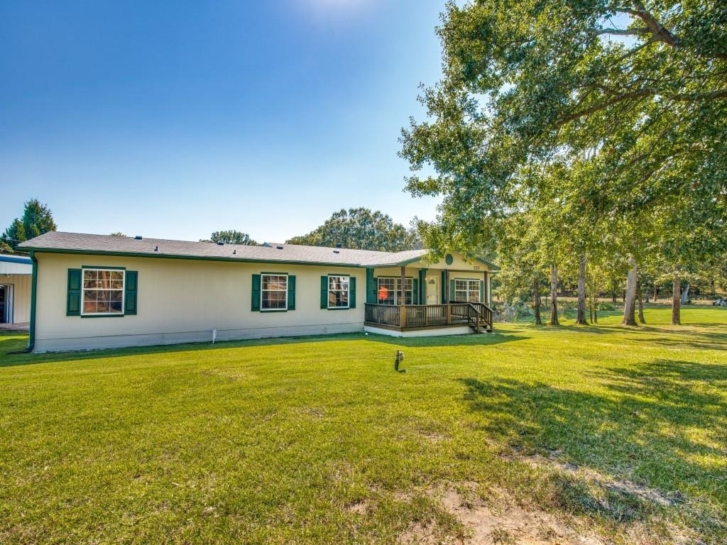 233 Esquire Estates Road - Photo 1