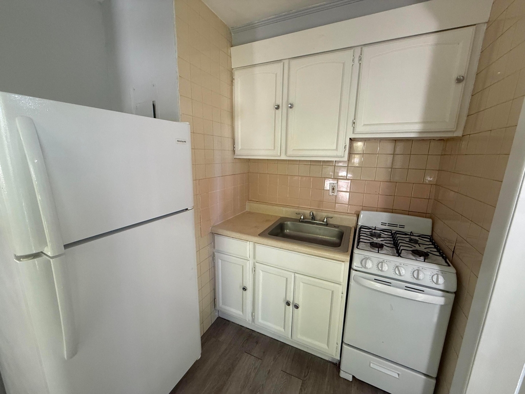 643 Ne 17th Terrace - Photo 8