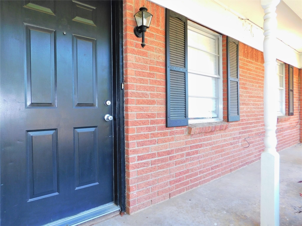 720 Chisholm Trail - Photo 1