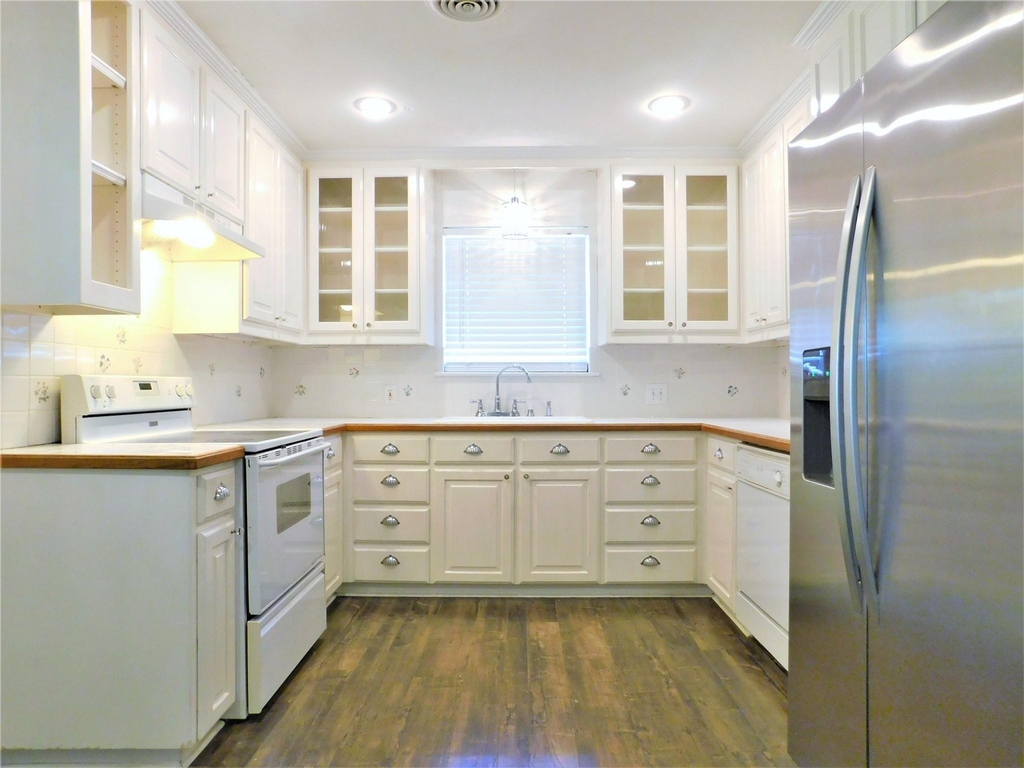 720 Chisholm Trail - Photo 7