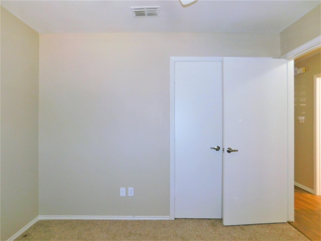 8865 Camfield Way - Photo 12