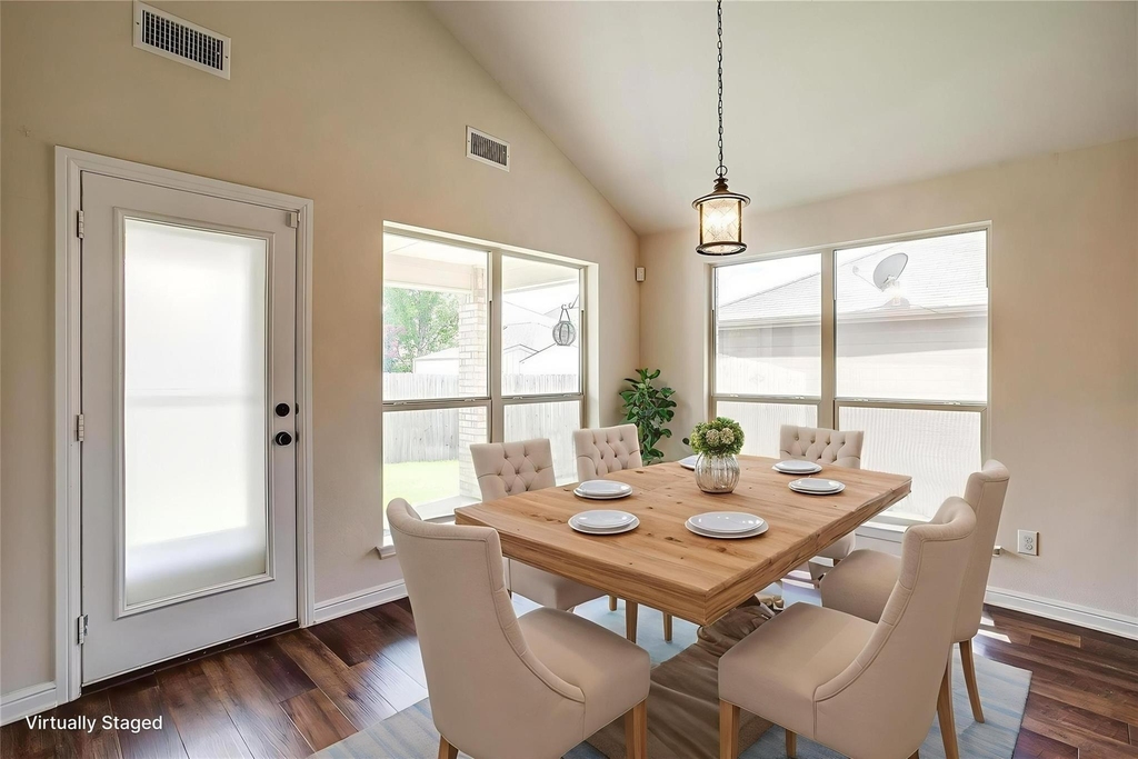 429 Foxcraft Drive - Photo 6