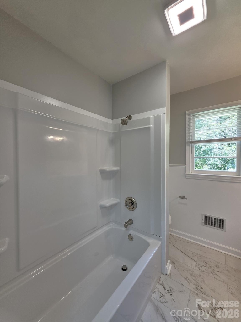 502 Cardinal Court - Photo 13