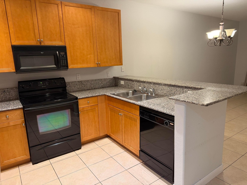 4673 Sw 75th Way - Photo 1
