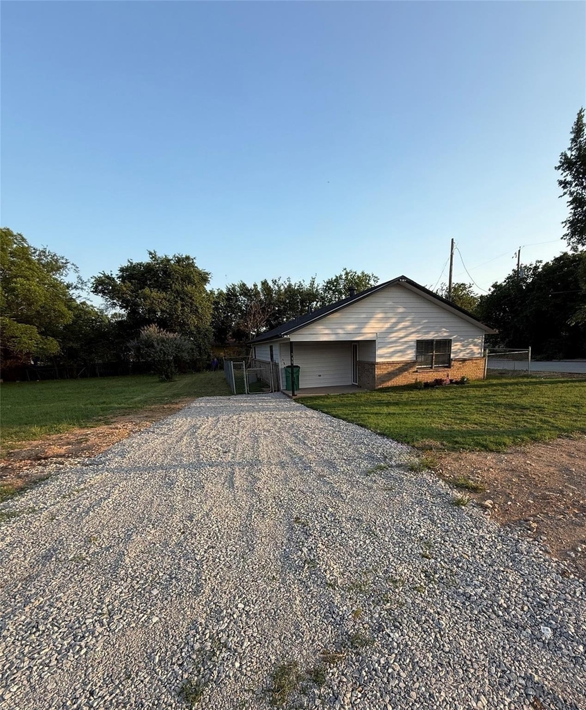 739 W Pine Street - Photo 11