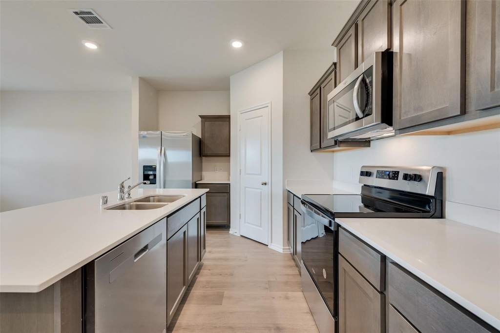 1428 Millstead Rill Drive - Photo 4