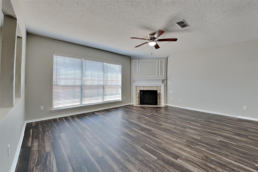 6016 Pennsylvania Avenue - Photo 3
