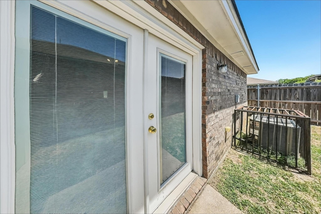 1709 Novella Court - Photo 24