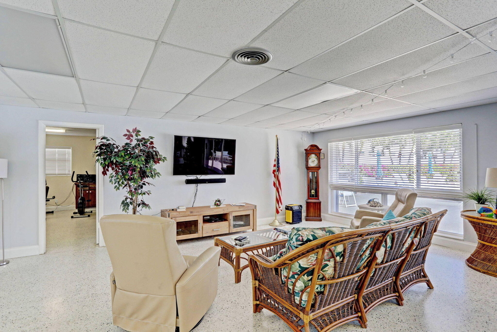 110 Shore Court - Photo 36