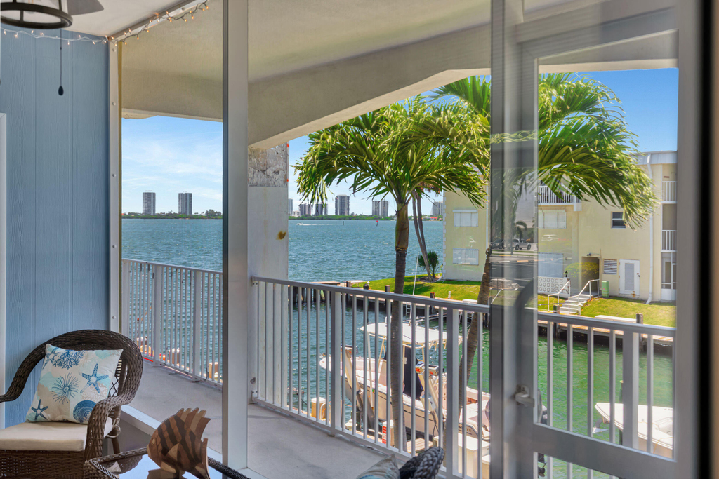 110 Shore Court - Photo 6