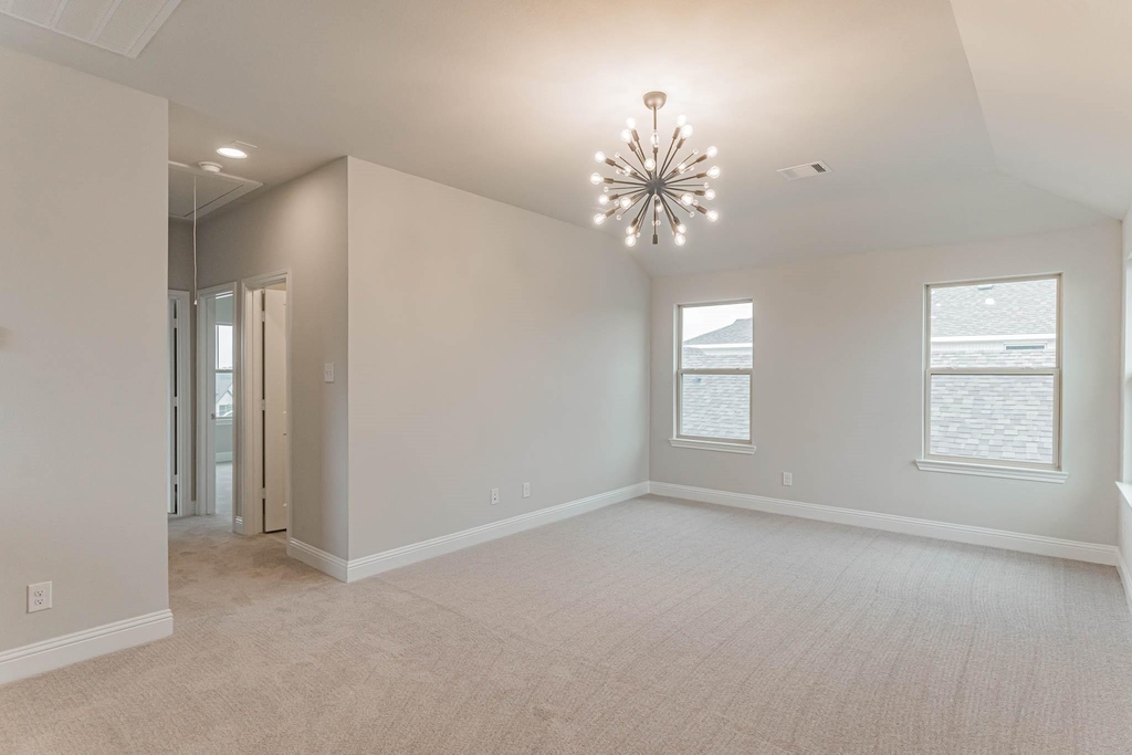 933 Carnation Drive - Photo 3
