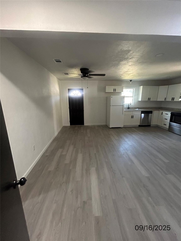 515 N Donna - Photo 19