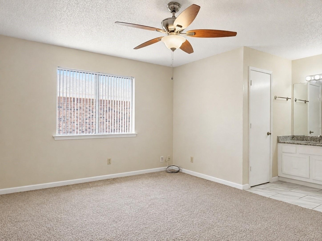 5306 Pampas Court - Photo 9