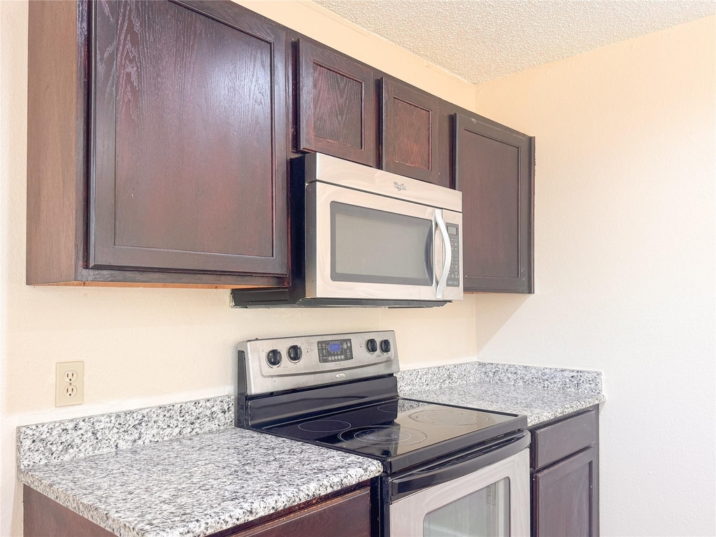 5306 Pampas Court - Photo 8