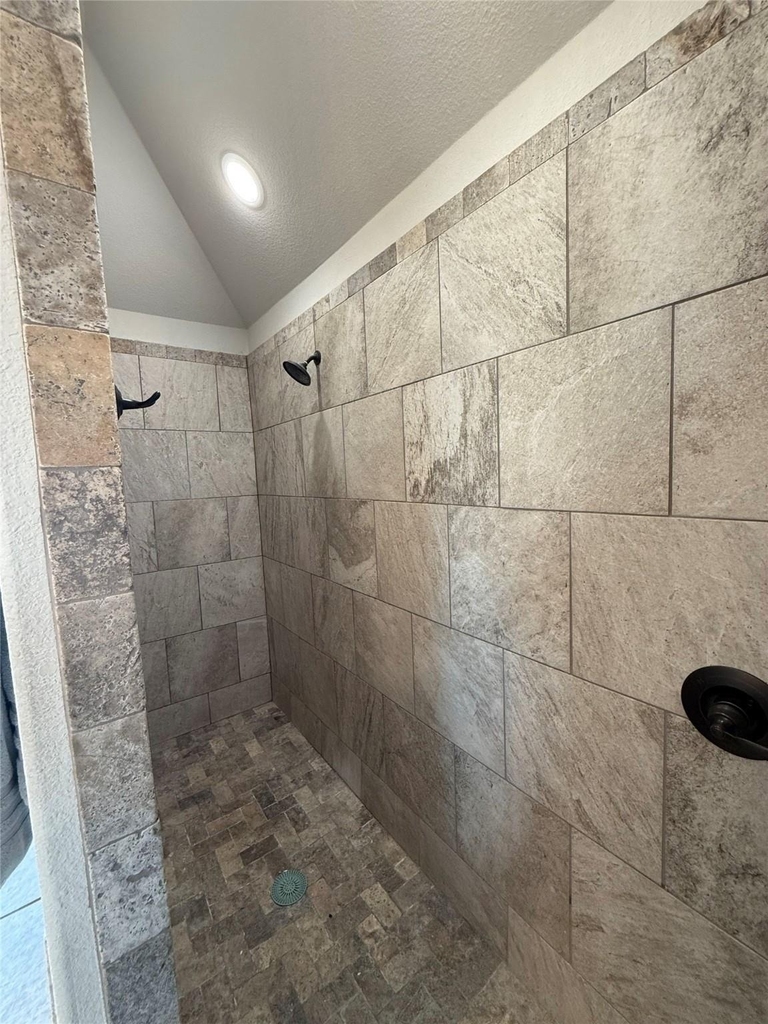 1013 Sky Court - Photo 27