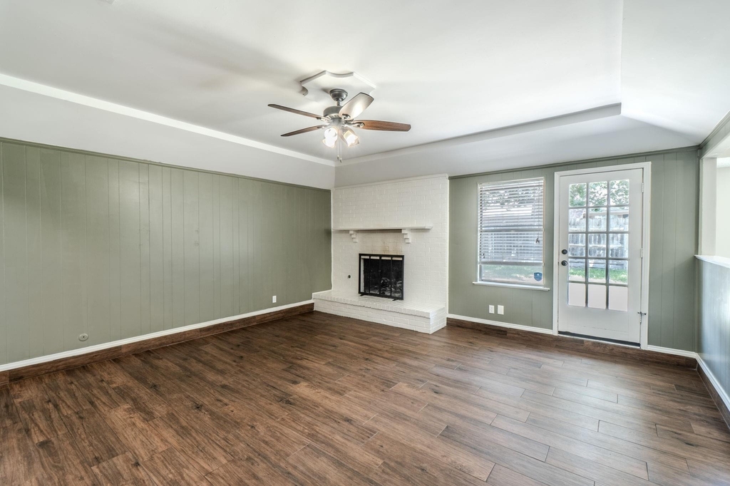 1701 Brookhaven Circle - Photo 2