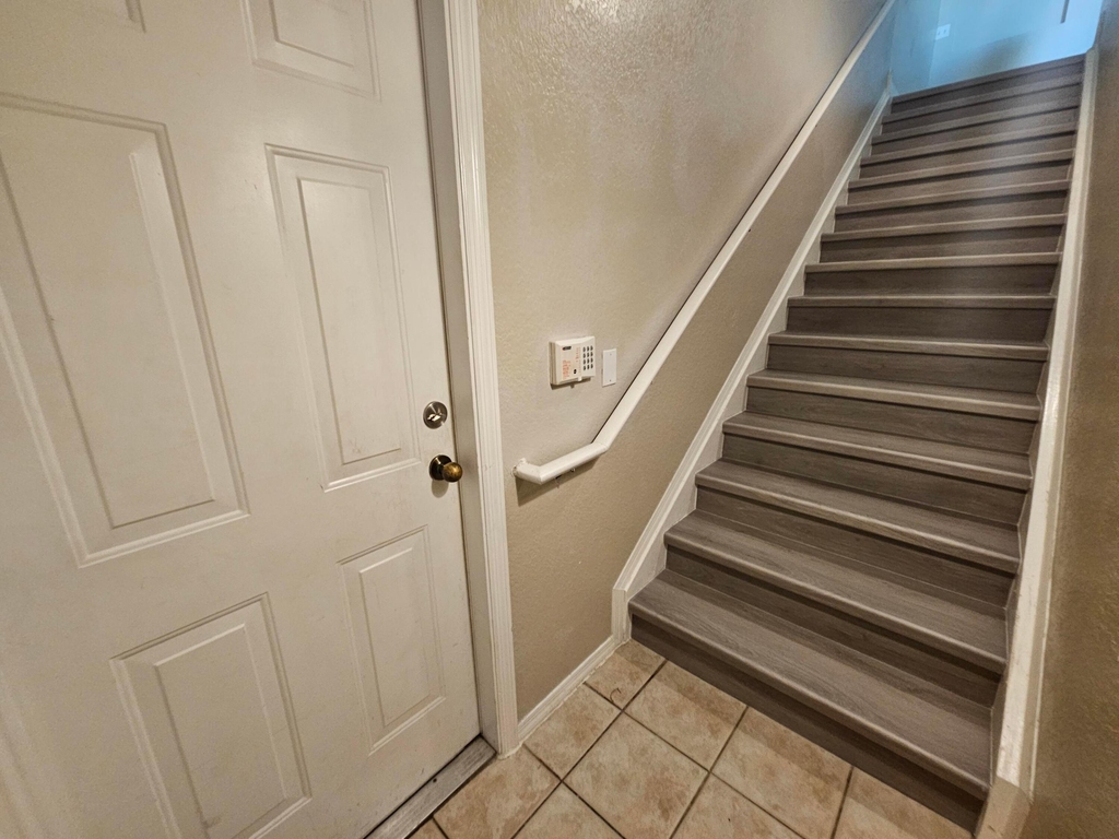1206 Belmont Place - Photo 10