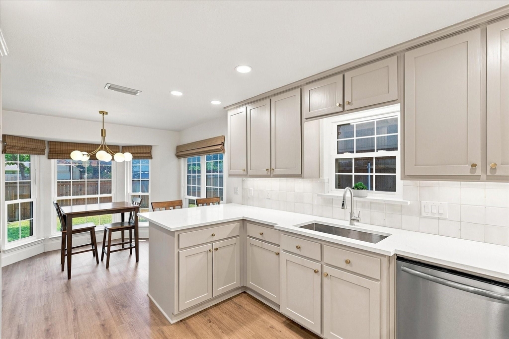 218 Creekside Lane - Photo 12