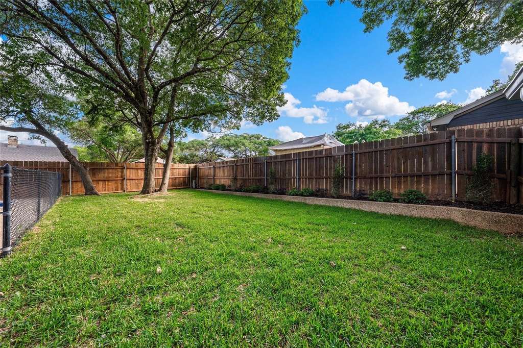 9916 Sandalwood Drive - Photo 36