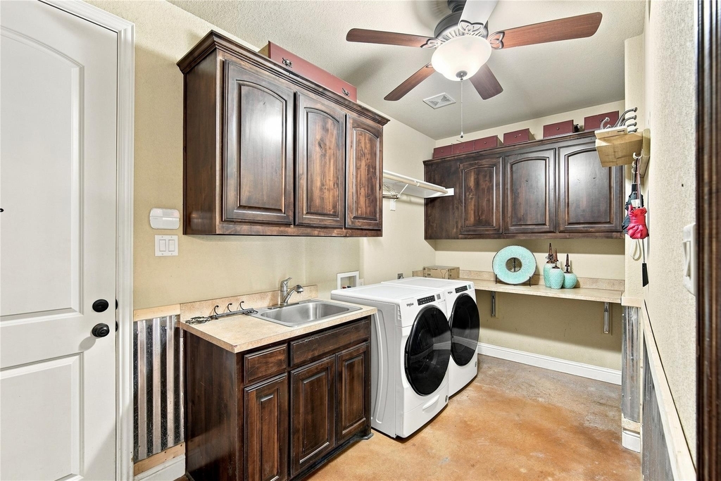 5641 Country South Lane - Photo 38