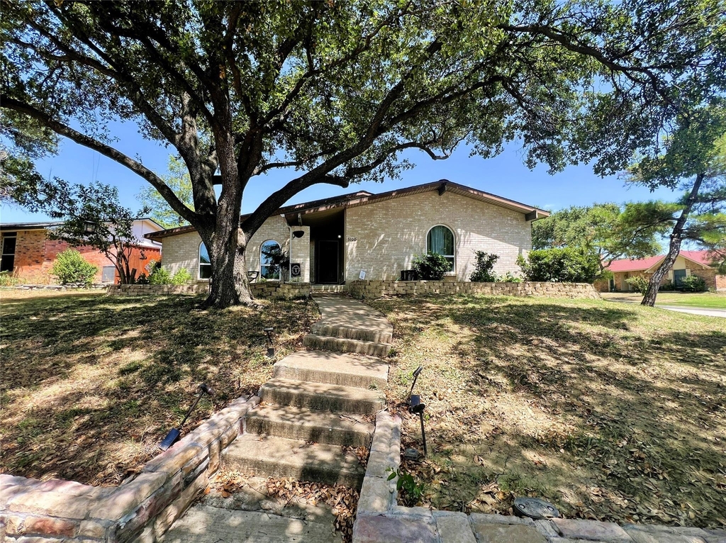 3100 Chestnut Road - Photo 0