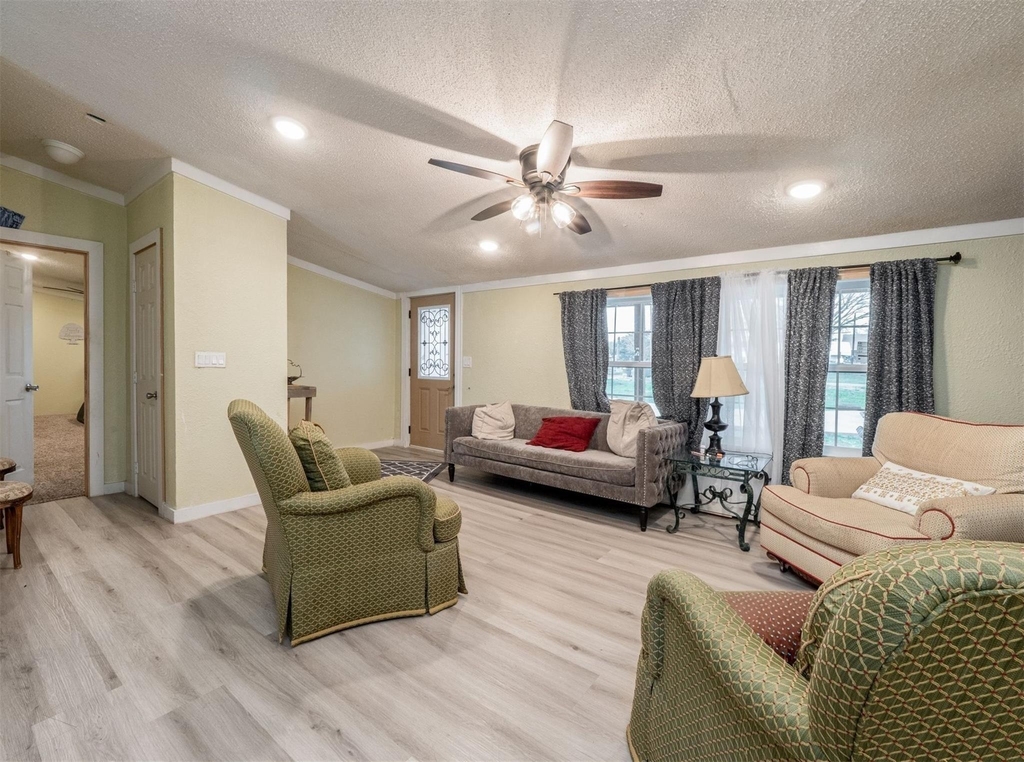 8591 W Ridge Drive - Photo 3