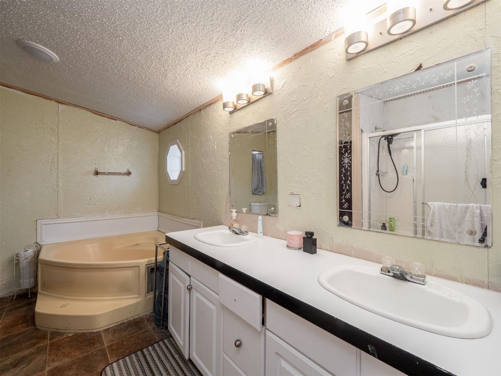 8591 W Ridge Drive - Photo 14