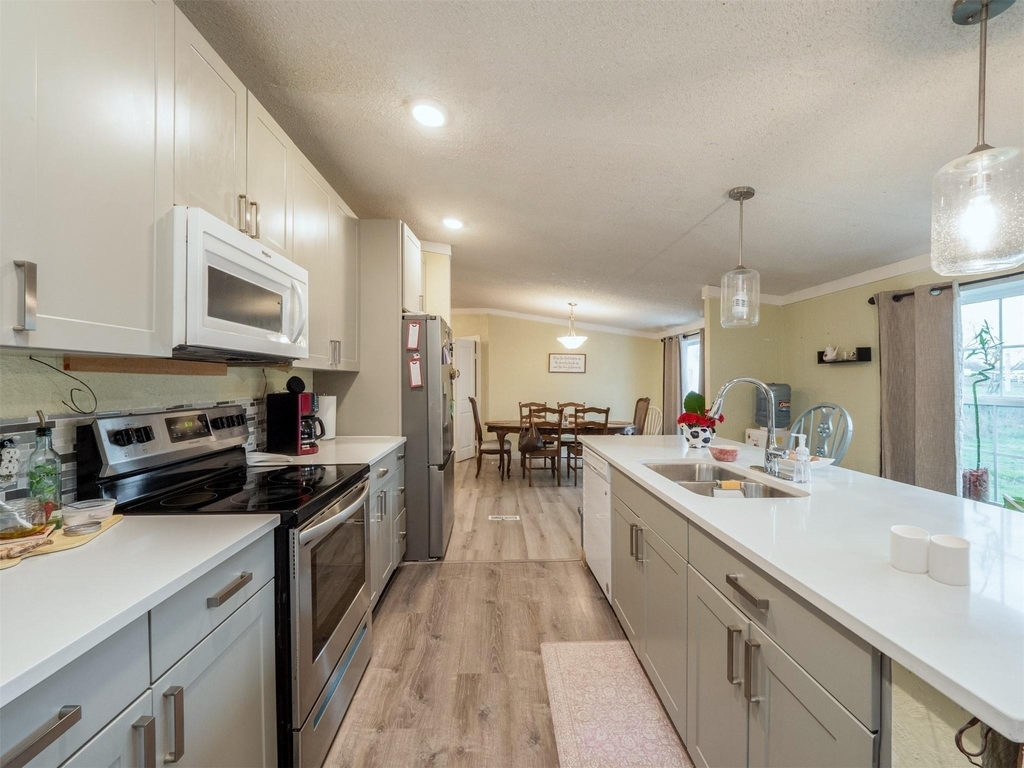 8591 W Ridge Drive - Photo 5