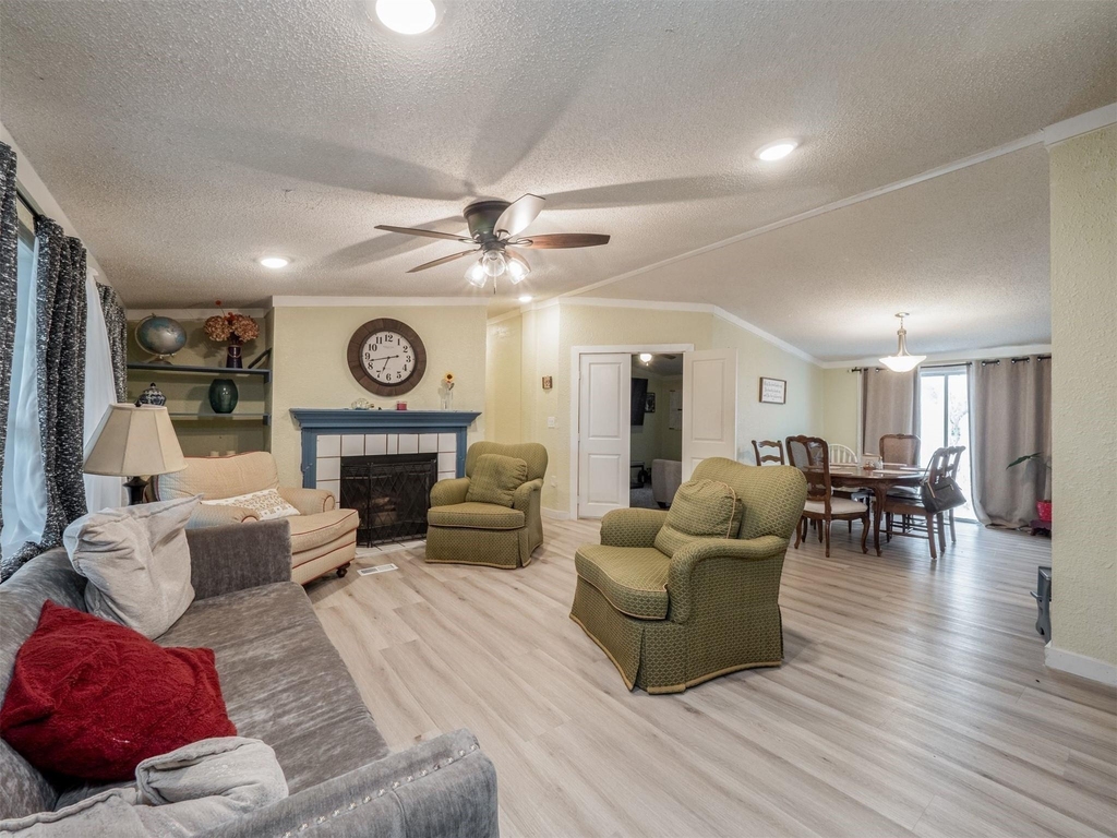 8591 W Ridge Drive - Photo 2
