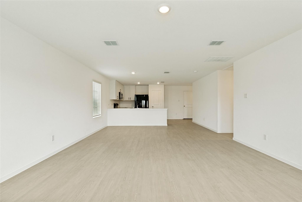 621 Holleman Drive - Photo 5